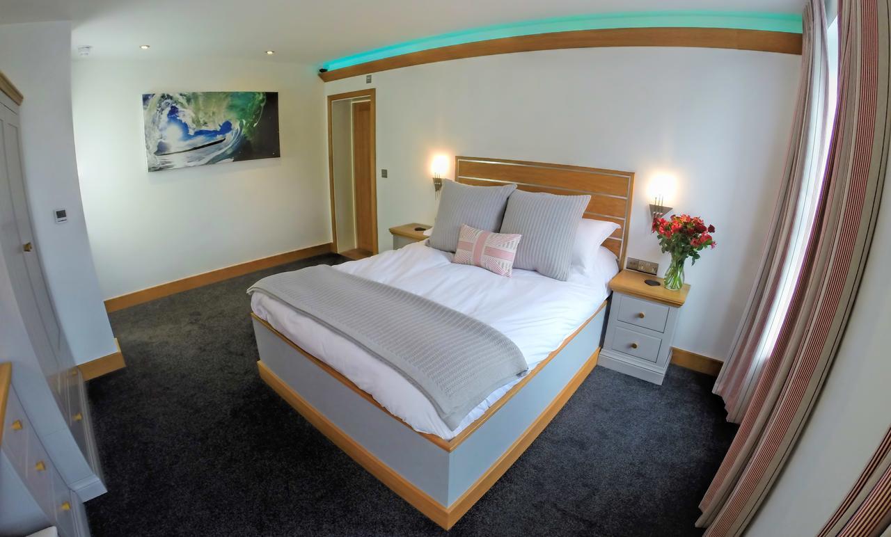 The Oceanic Luxury Aparthotel Falmouth Zewnętrze zdjęcie