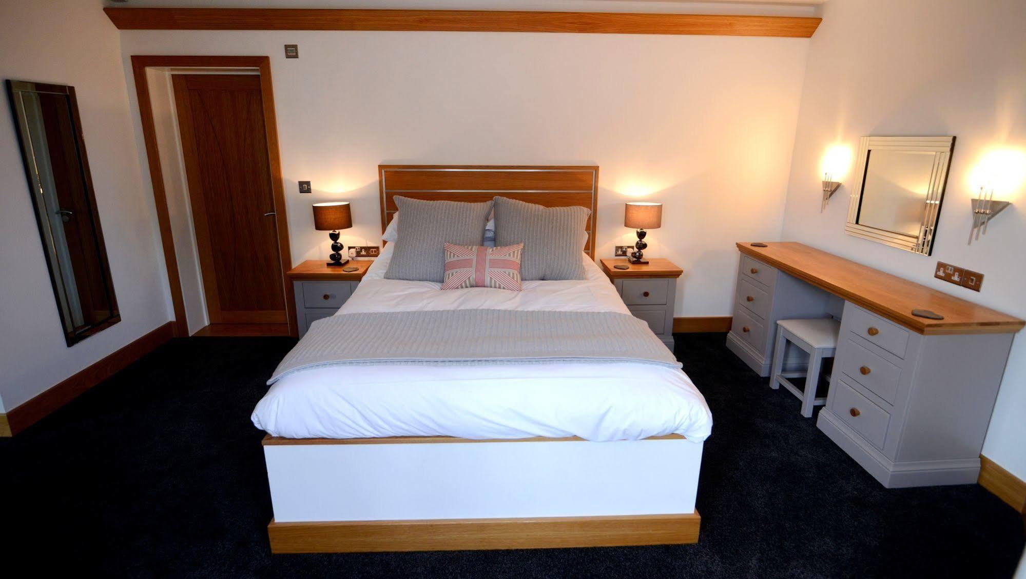 The Oceanic Luxury Aparthotel Falmouth Zewnętrze zdjęcie
