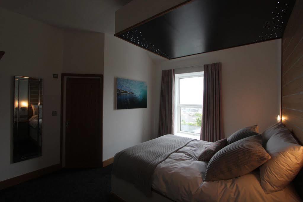 The Oceanic Luxury Aparthotel Falmouth Zewnętrze zdjęcie